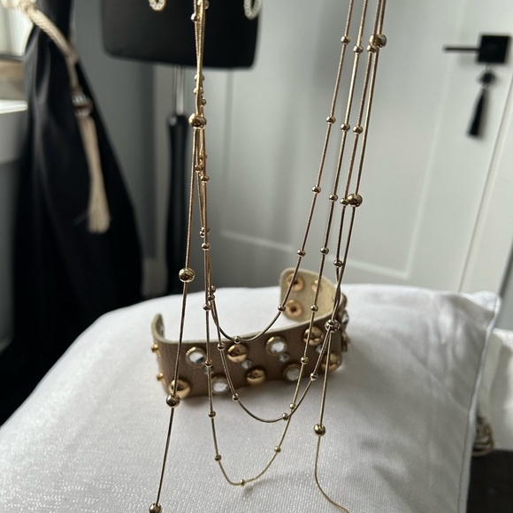 Necklace and two bracelets and a skull scarf - Picture 8 of 16